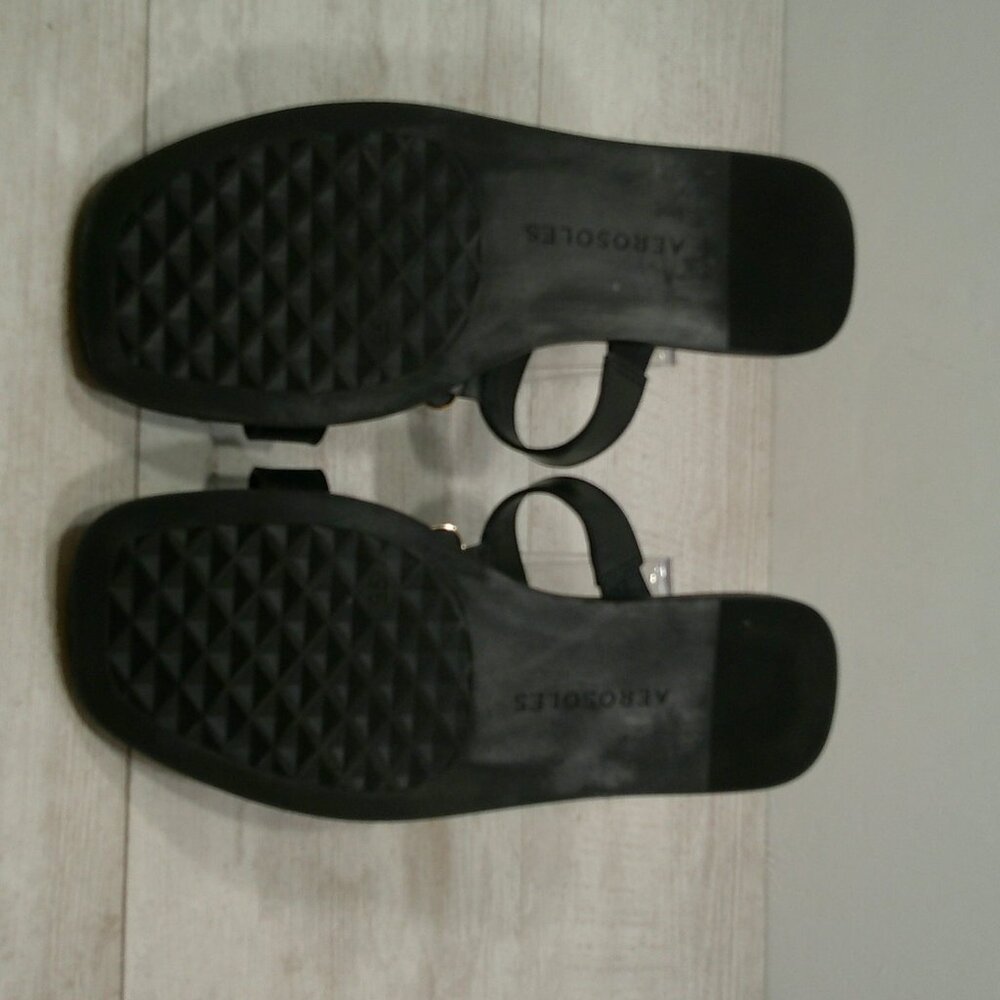 Aerosoles Boston Women's Black Leather Flat Sandals with Chain Detail Size 9.5 M - Picture 9 of 9